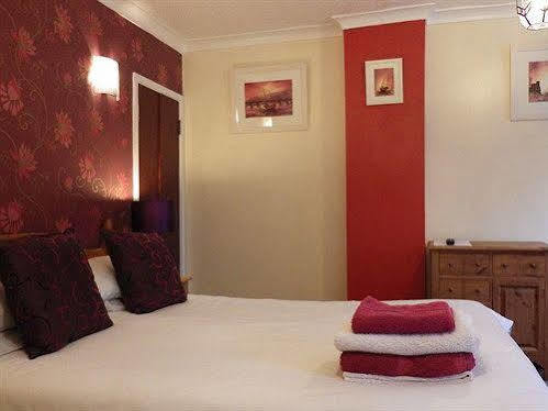Little Harbour Guesthouse Looe Bagian luar foto